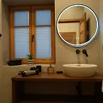 Melanie Apartment