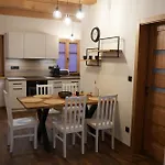 Melanie Apartment *